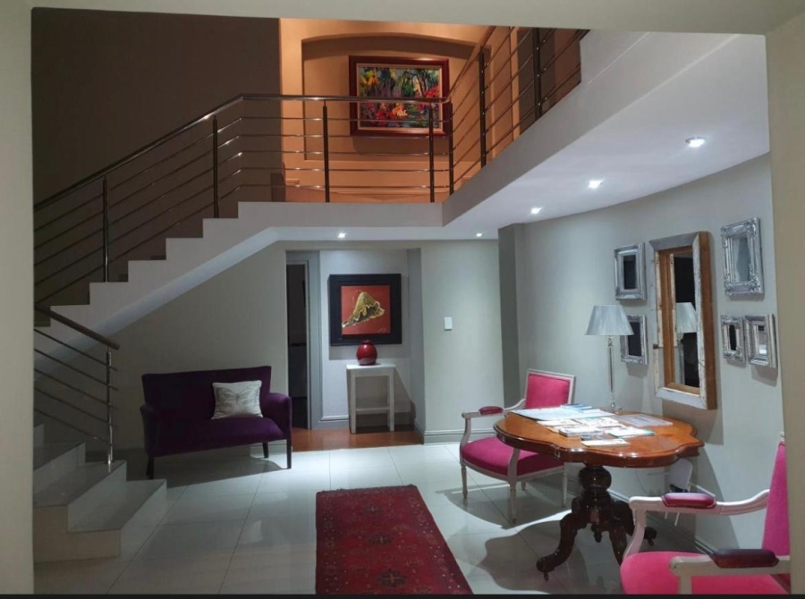 8 Bedroom Property for Sale in Myburgh Park Western Cape